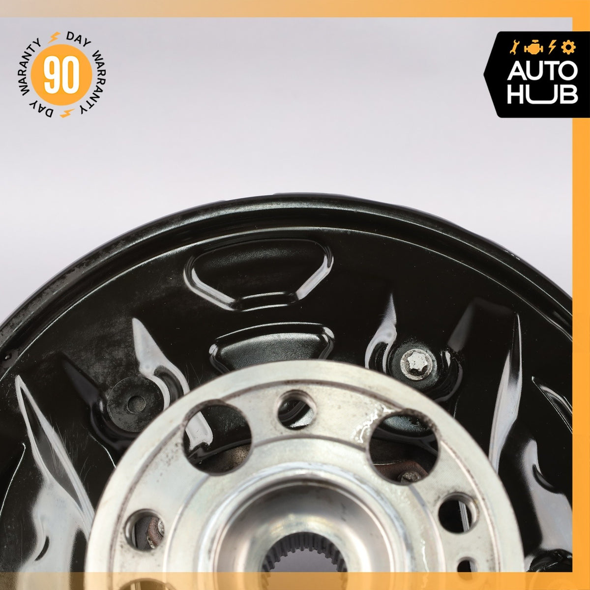 Mercedes W213 E43 AMG Rear Right Side Spindle Knuckle Hub OEM - photo 4