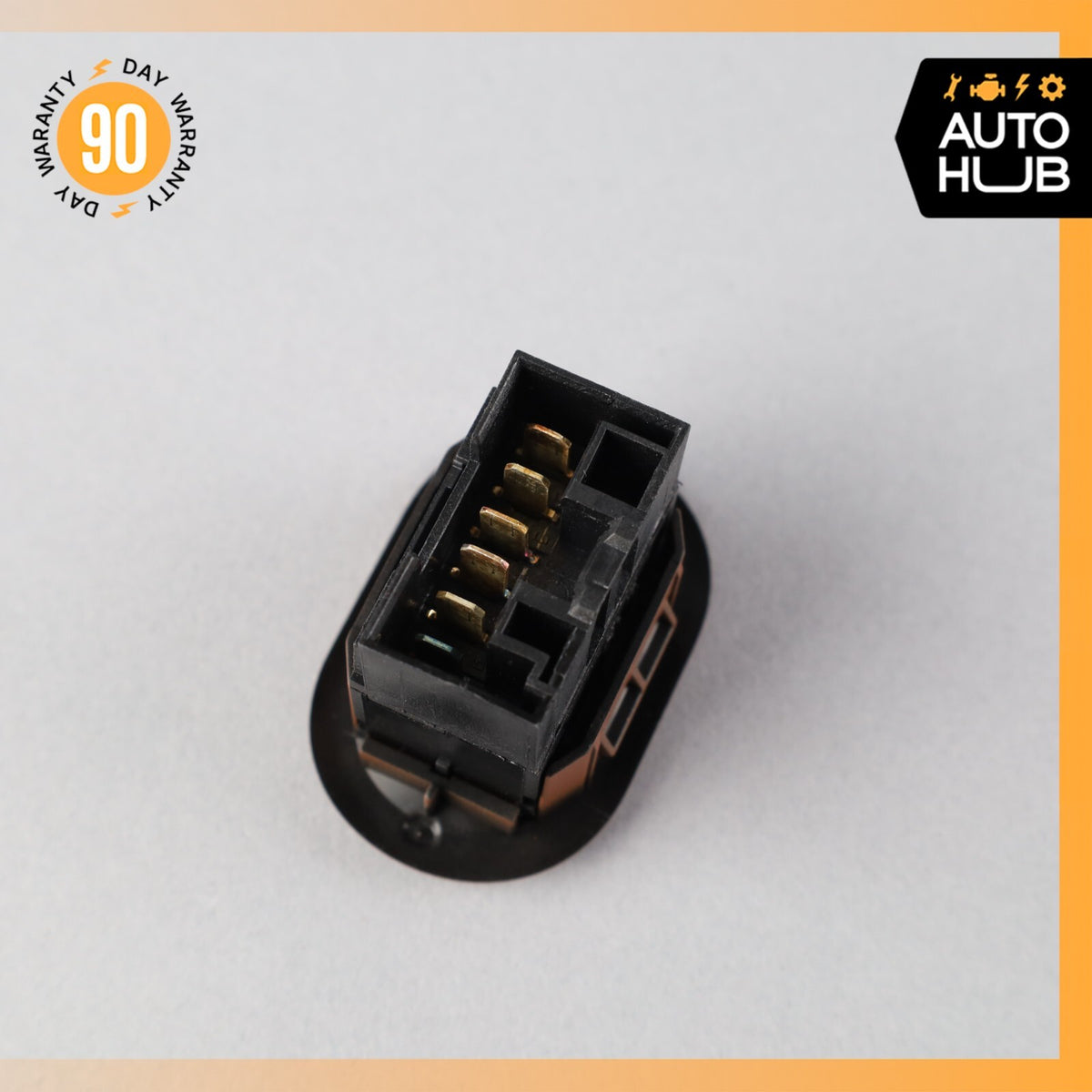 Maserati Quattroporte M156 Rear Center Console Arm Rest Switch Button OEM - photo 7
