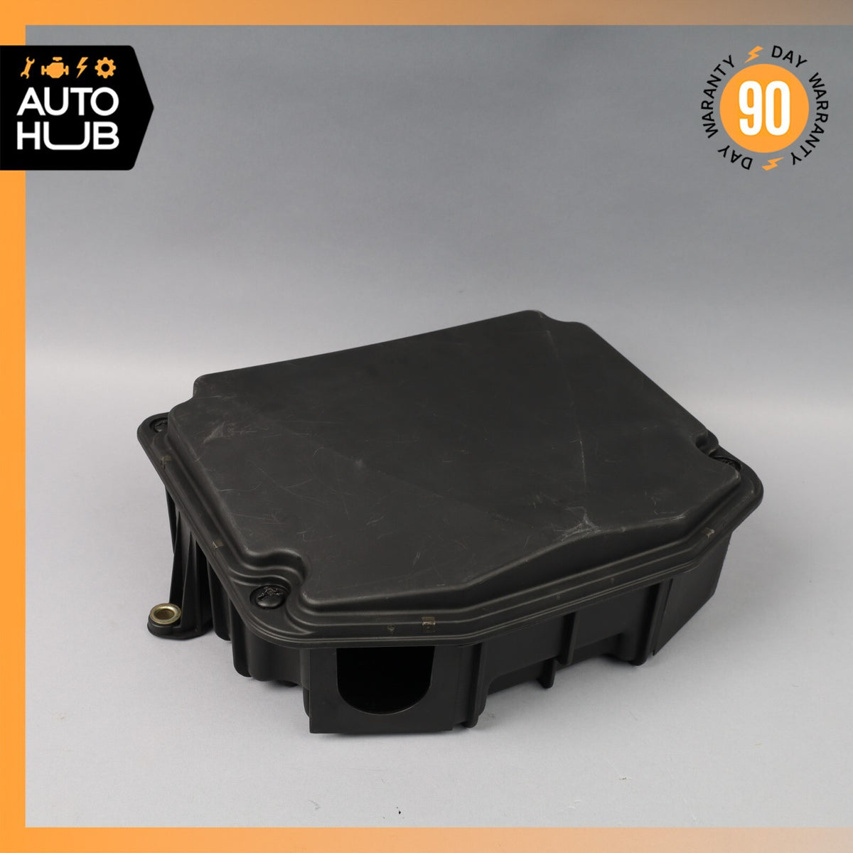 04-19 Maserati Quattroporte S M139 Engine Fusebox Control Module Bay Cover OEM - photo 1