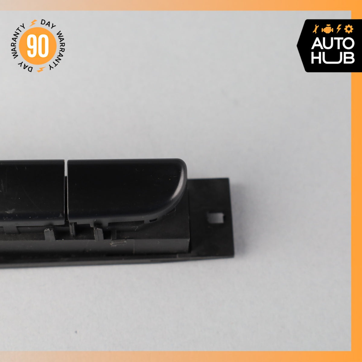03-08 Mercedes R230 SL500 SL55 AMG Center Console Blank Filler 2308207710 OEM - photo 4