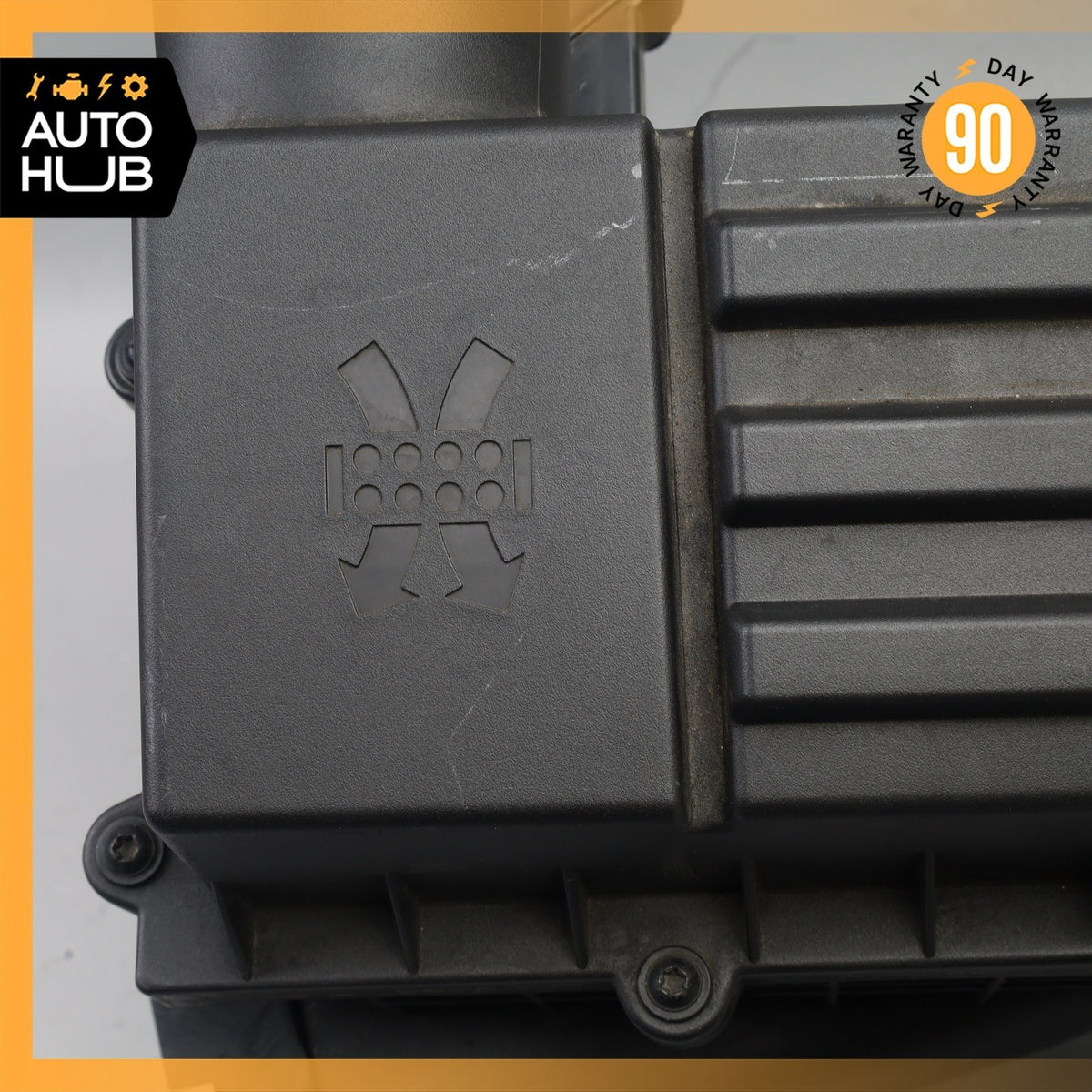 Audi 8J TT 2.0L Engine Air Intake Cleaner Filter Box Housing 1K0129607AG OEM - photo 5