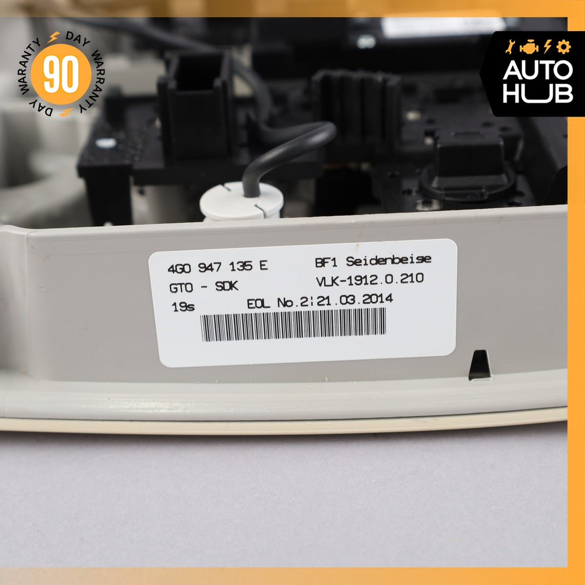 12-18 Audi C7 A6 S6 Front Overhead Console Dome Light OEM 75k - photo 14