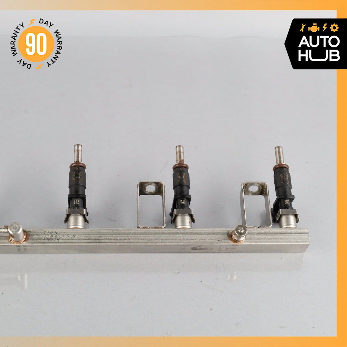 BMW E88 128i X3 Z4 328i Engine Motor Fuel Injector Rail w/ Injector OEM - photo 15