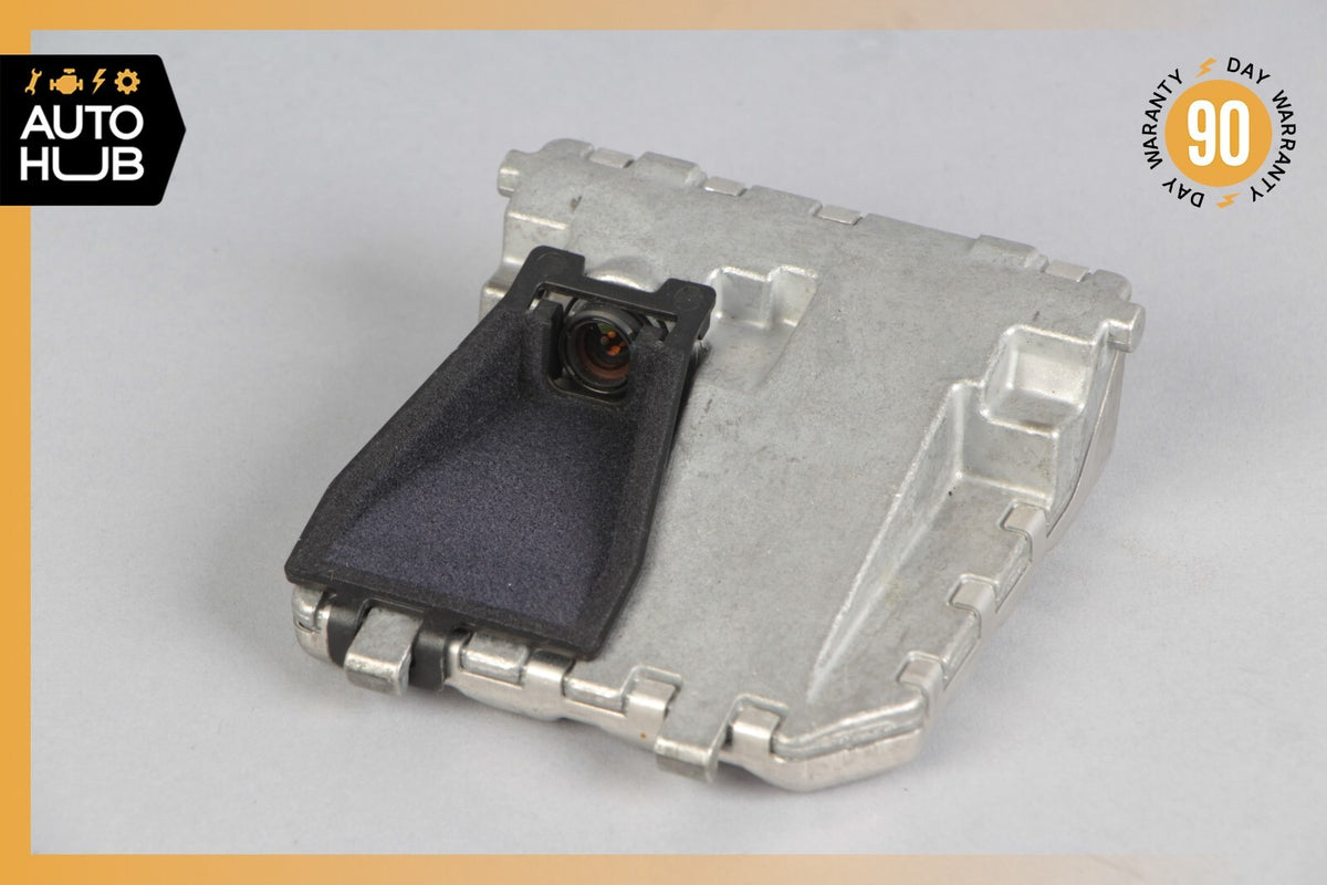 Mercedes W212 E550 CLS550 C250 S550 SLK350 Active Lane Assist Front Camera OEM - photo 1