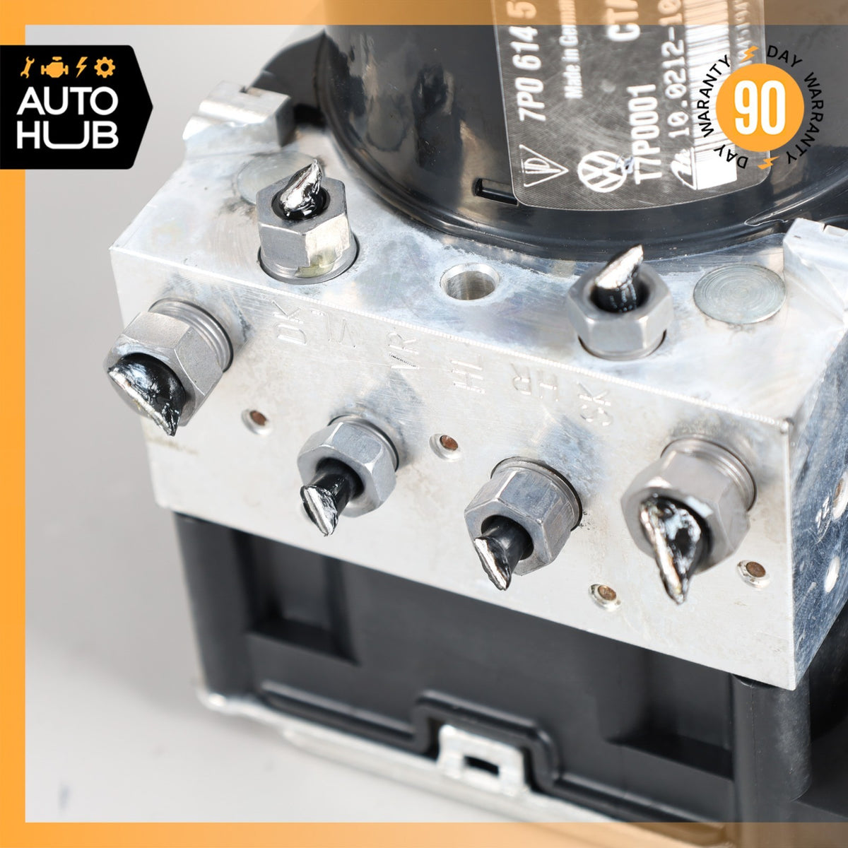 15-18 Porsche Cayenne 958 S GTS ABS Hydraulic Pump Control Module OEM 91k - photo 4