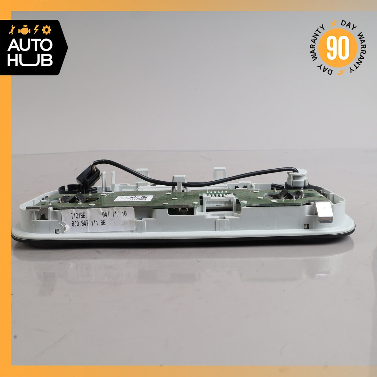 Audi 8J TT Front Overhead Console Dome Reading Light Lamp 8J0947111CE OEM - photo 7