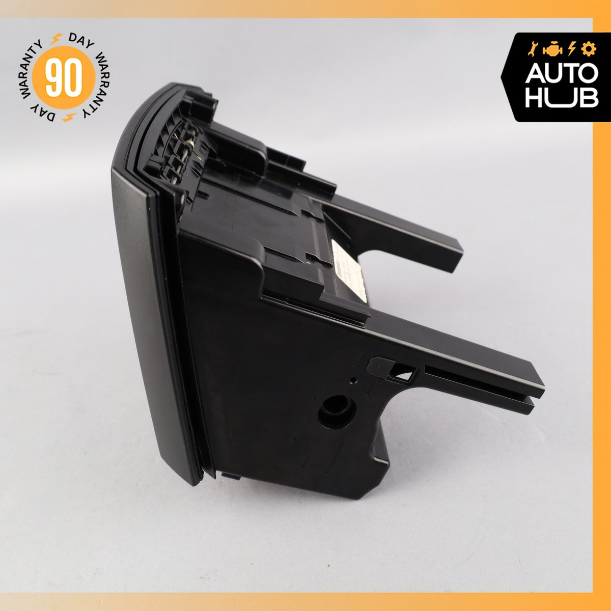 06-13 Mercedes W251 R350 R500 Rear Center Console Cup Holder / Ashtray Black OEM - photo 6