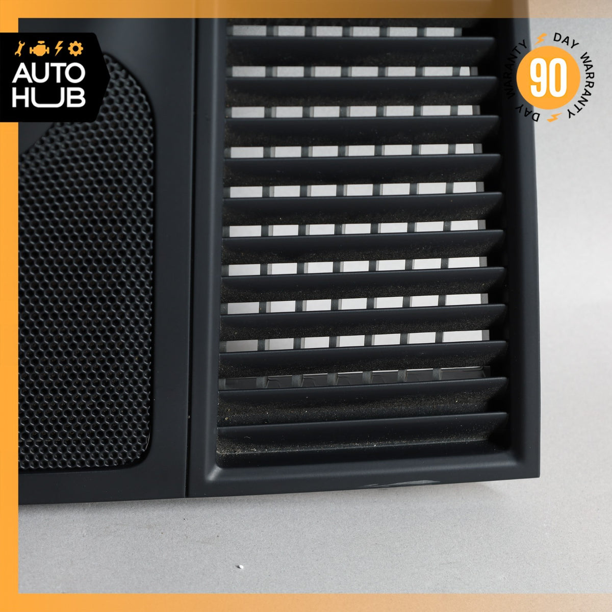 15-18 Porsche Macan 95B Dash Dashboard Speaker Cover Grille Grill 95B858189C OEM - photo 5