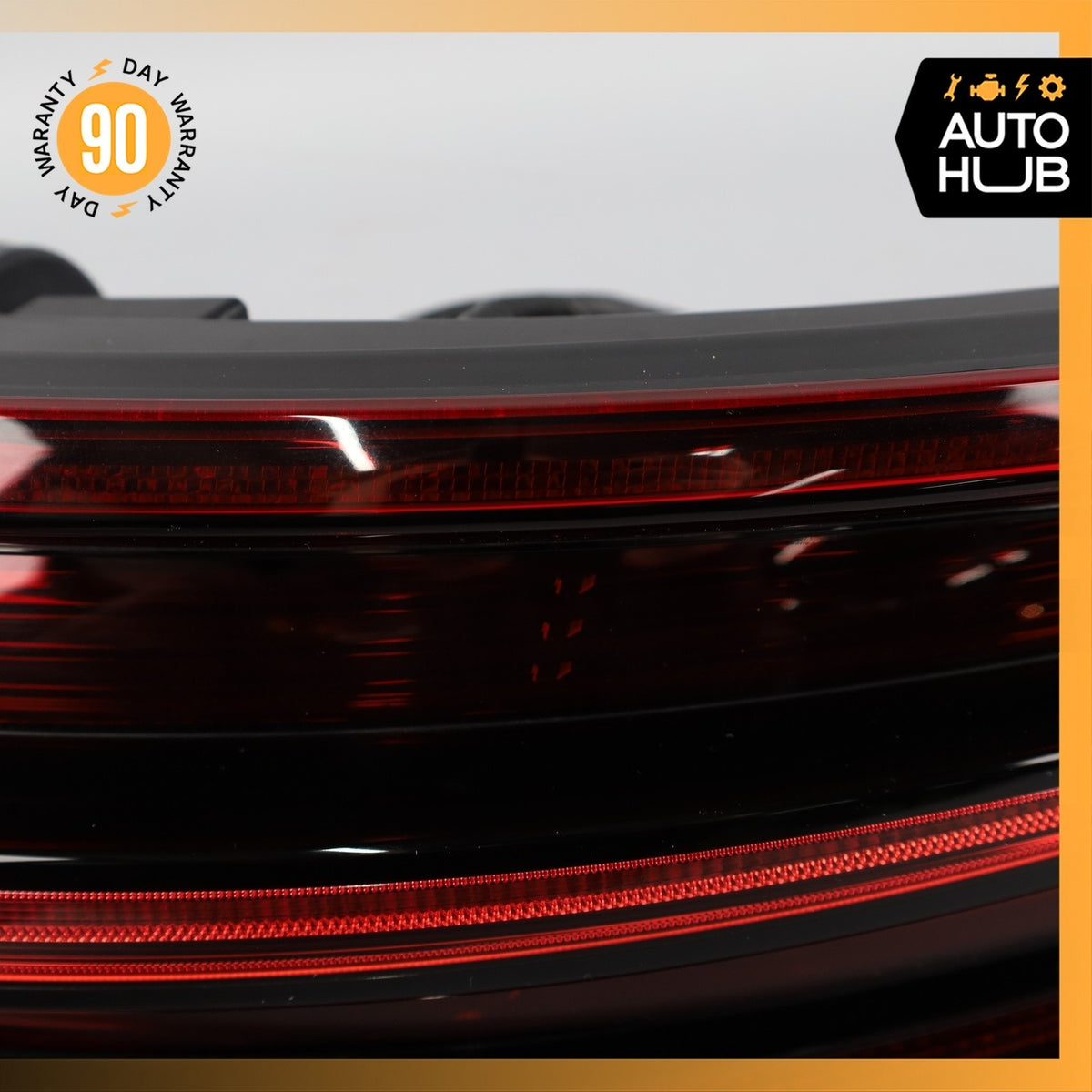 15-18 Porsche Macan 95B GTS Right Side Outer Tail Light Lamp 95B945096C OEM - photo 5