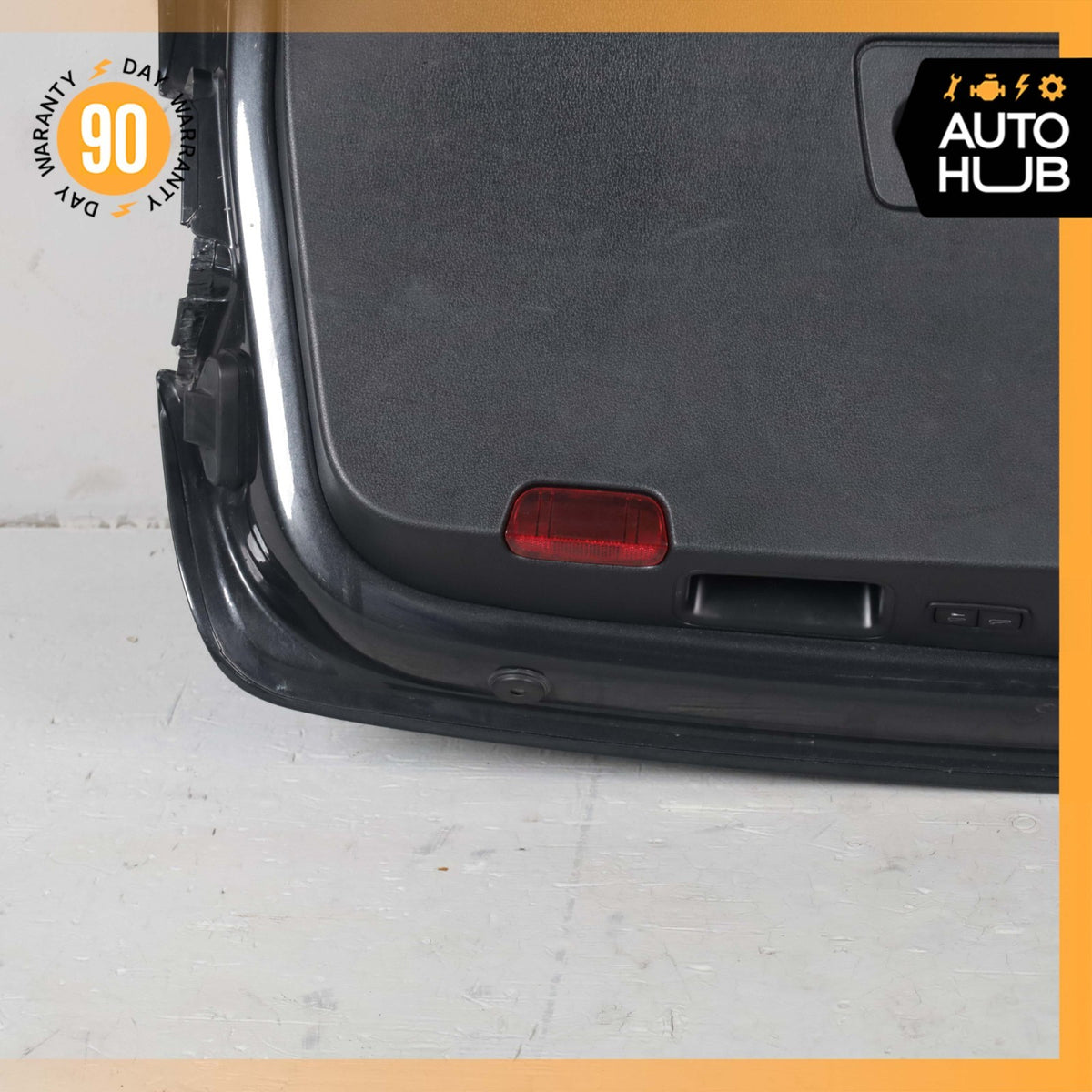 15-18 Porsche Macan 95B Trunk Lid Liftgate Tailgate Hatch Shell w/Spoiler OEM - photo 21