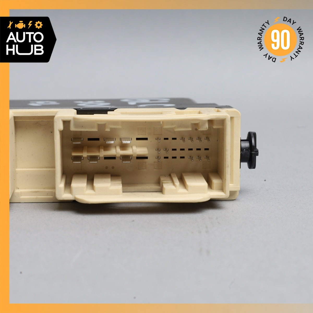 15-23 Mercedes X253 GLC300 C43 AMG Front Left Seat Control Module OEM - photo 6