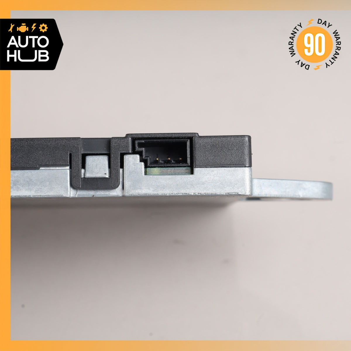 Audi 8J TT Antenna Amplifier Booster Control Module 8J8035225A OEM - photo 5