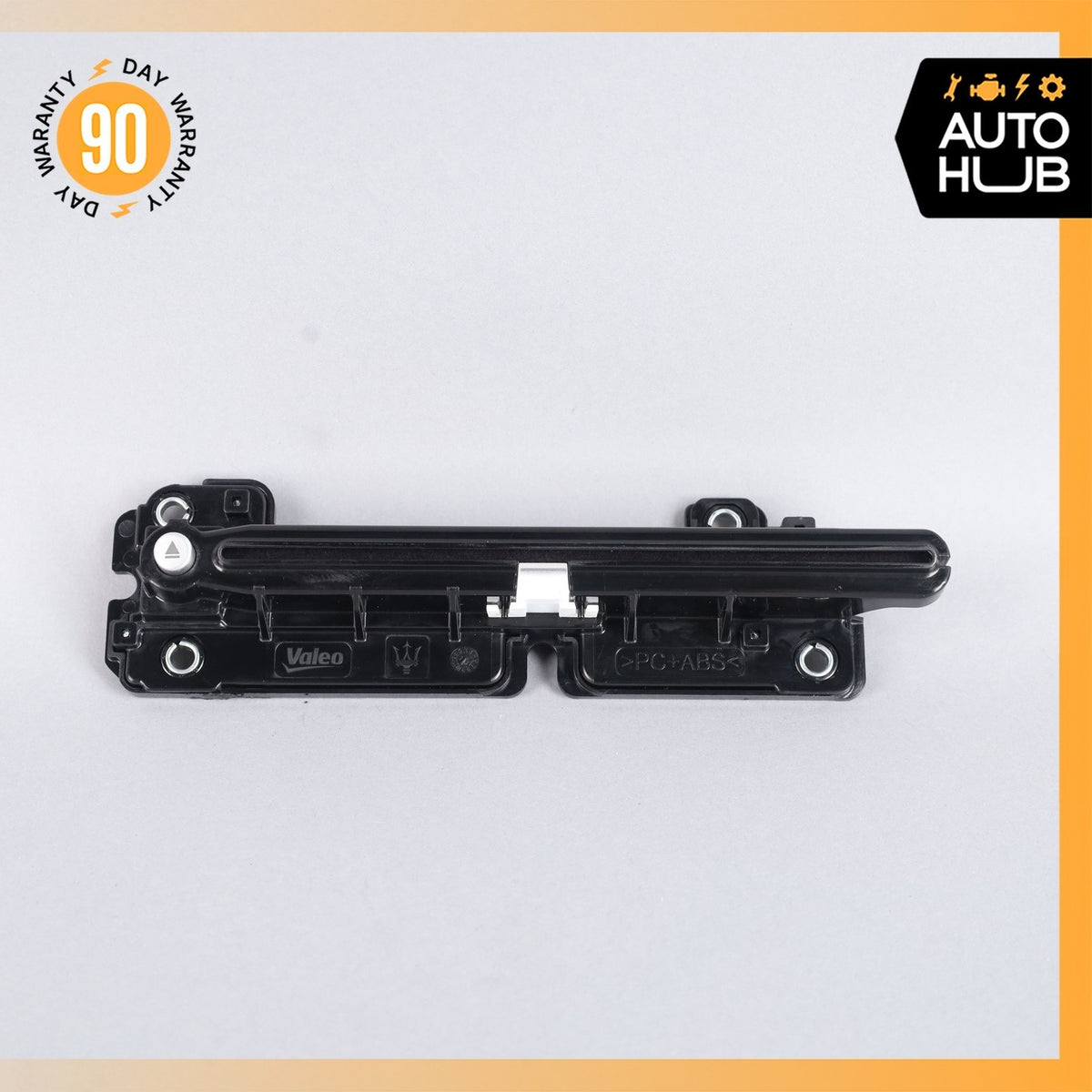 Maserati Quattroporte M156 S CD Changer Eject Control 670020772 OEM - photo 2