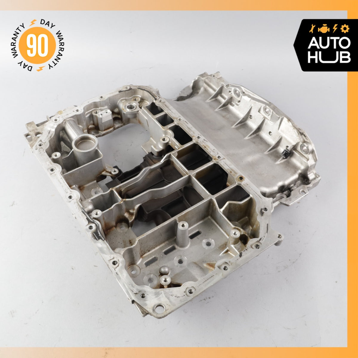 11-18 Porsche Cayenne 958 / Touareg Hybrid Engine Upper Oil Pan 06E103603AL OEM - photo 1