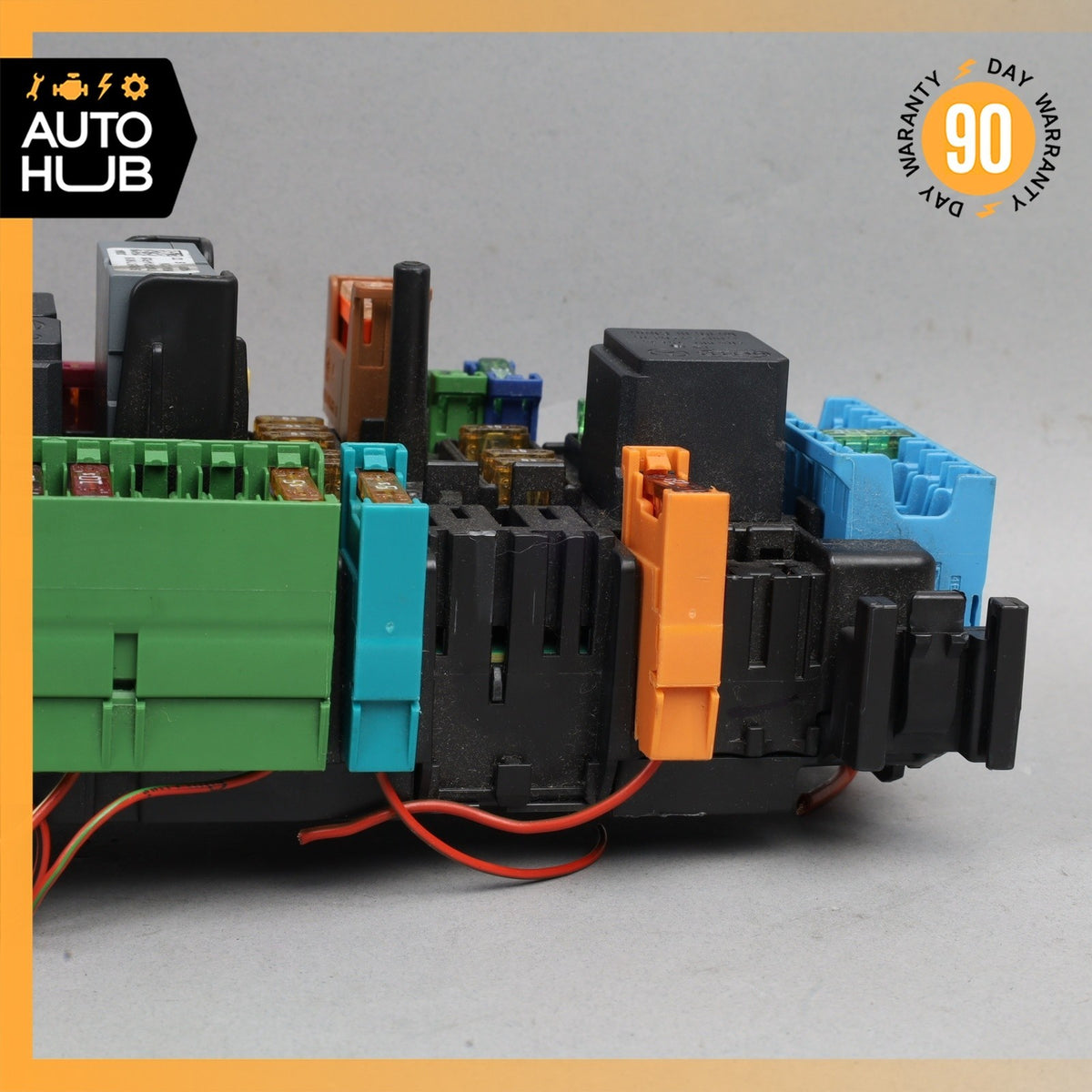 Mercedes W242 B250e Right Dashboard Relay Terminal Fusebox Fuse Box OEM - photo 7