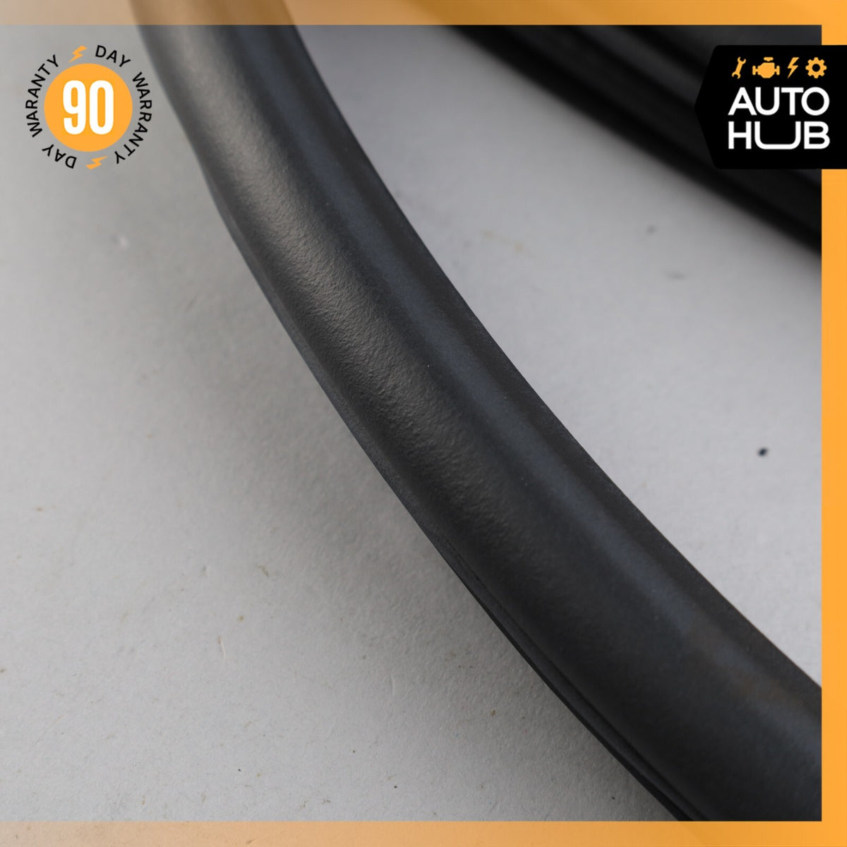 09-13 Maserati Quattroporte S M139 Rear Left Side Door Seal Rubber OEM 74k - photo 7