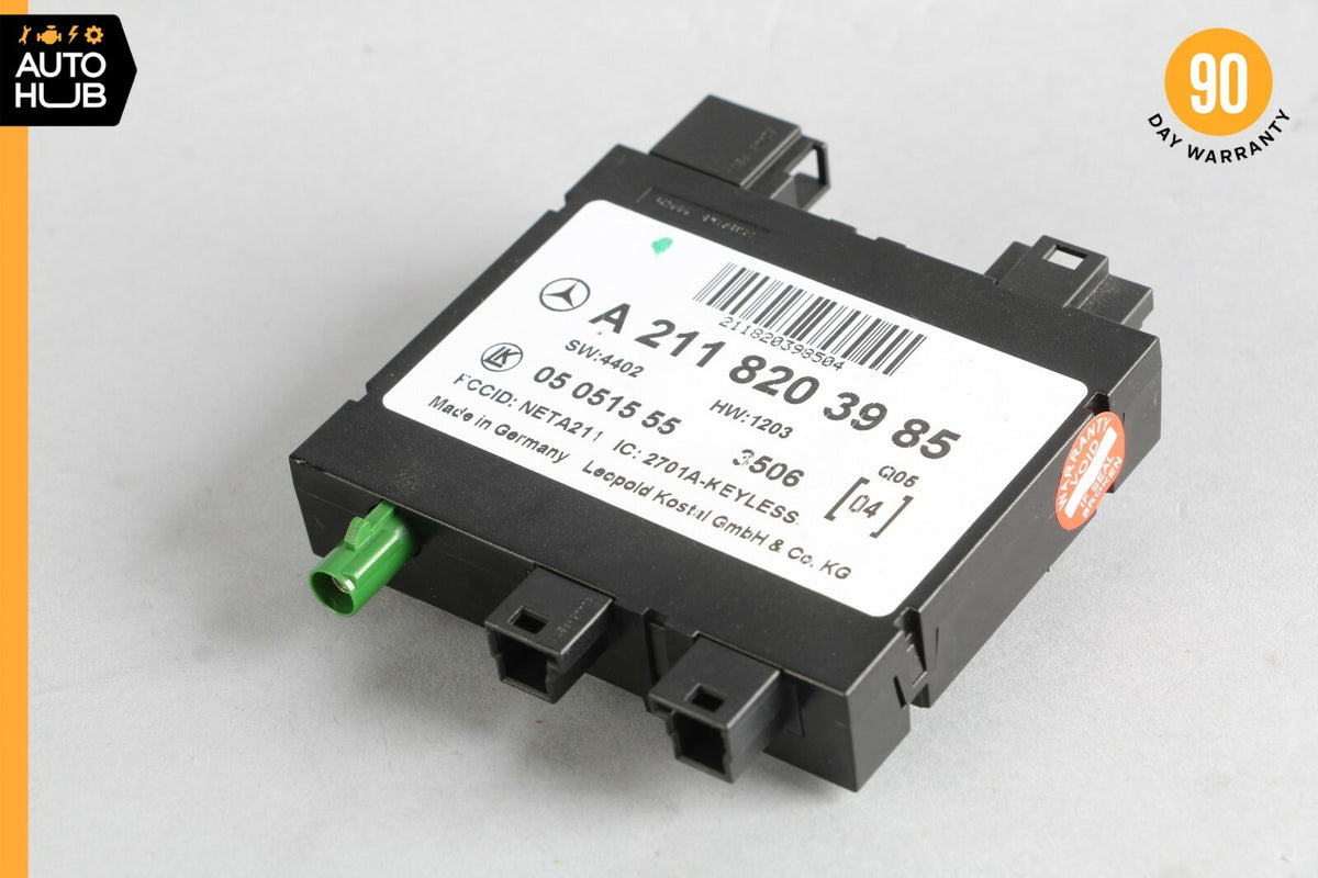 03-11 Mercedes W211 E320 CLS500 Keyless Go Entry Control Module 2118203985 OEM - photo 1