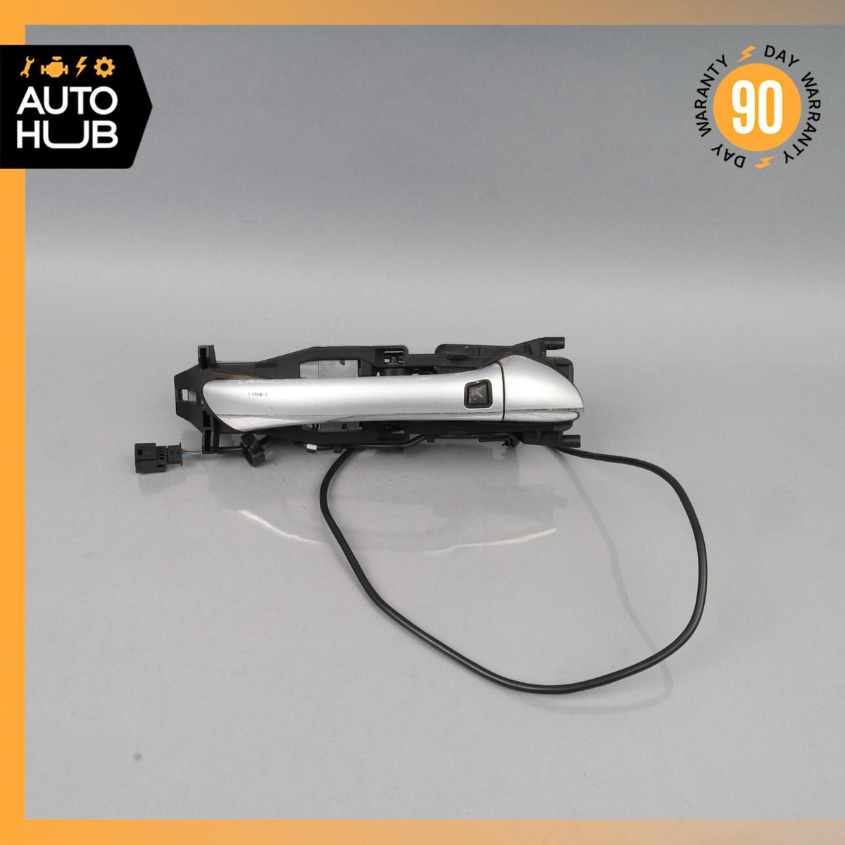 07-09 Mercedes W211 E63 E320 Front Right Passenger Door Handle Keyless Go OEM - photo 1