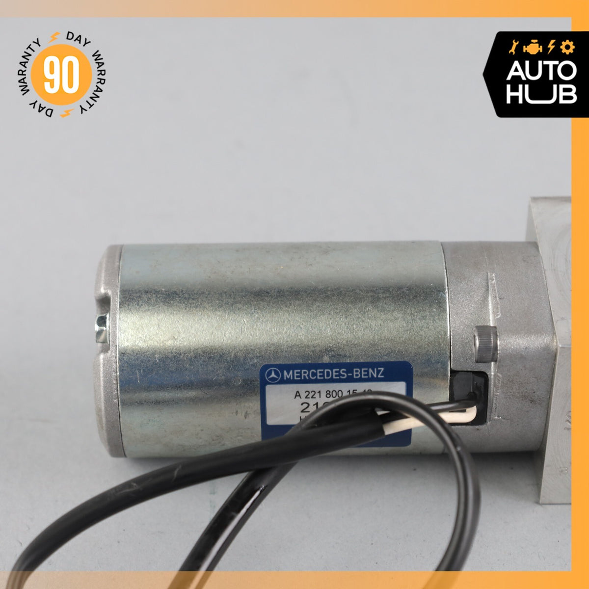 Mercedes W221 S63 Trunk Lid Locking Hydraulic Pull Down Pump w/ Foam Case OEM - photo 15