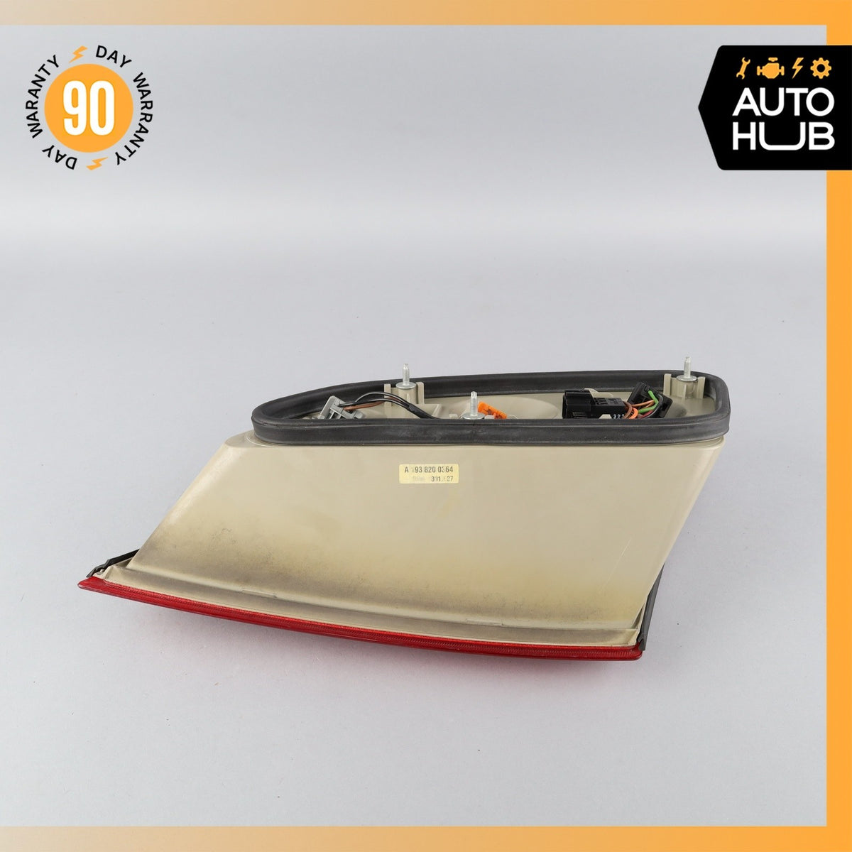 04-08 Chrysler Crossfire Left Side Tail Light Lamp 1938200364 OEM - photo 14