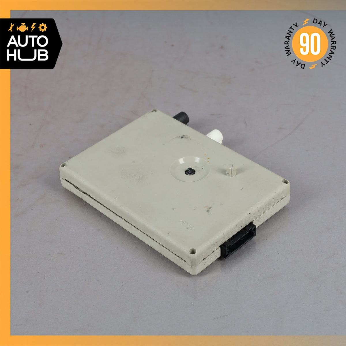 BMW E88 128i 135i Convertible Radio Diversity Antenna Amplifier Module OEM - photo 7