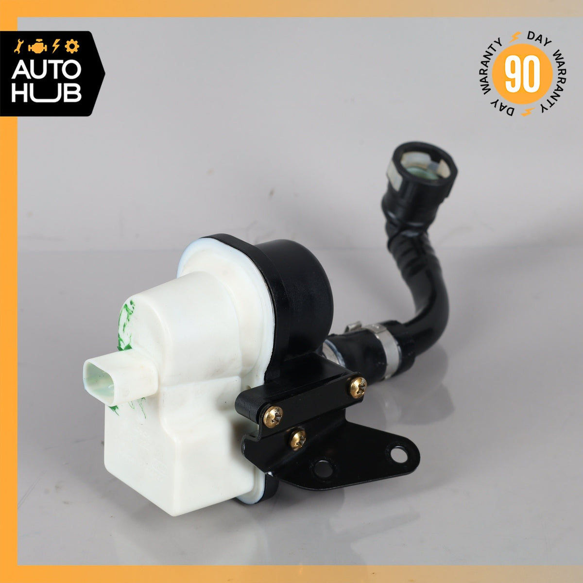 Maserati Quattroporte M139 Evap Fuel Leak Detection Pump w / Hose OEM 84k - photo 2