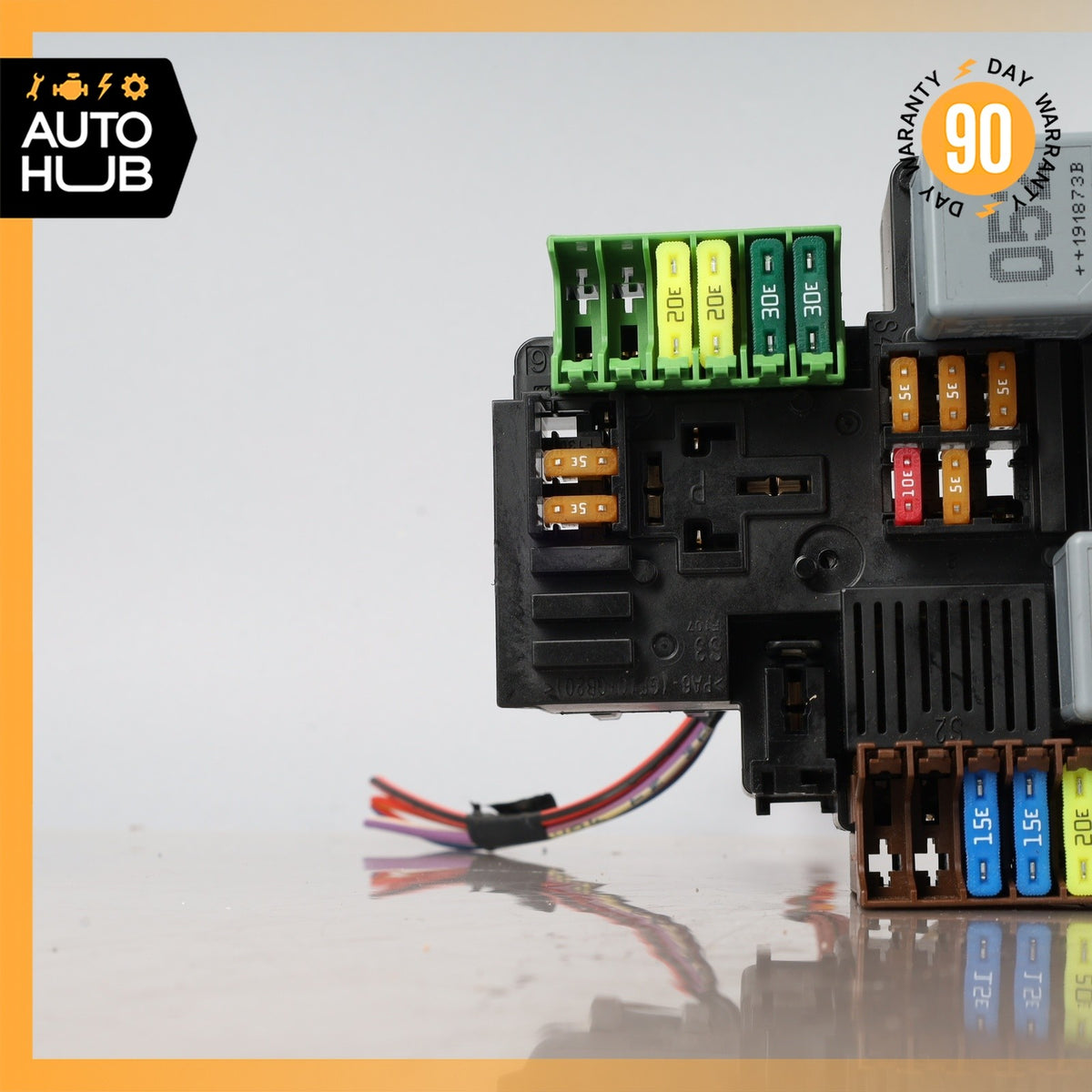 17-23 Mercedes W205 C300 E300 GLC300 Front Engine Fuse Box Relay OEM - photo 3