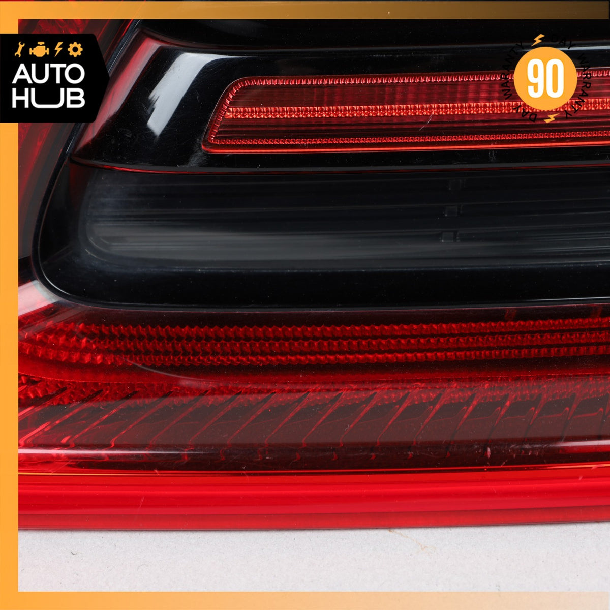 15-18 Porsche Macan 95B Rear Right Passenger Side Inner Tail Light Lamp OEM 70k - photo 6