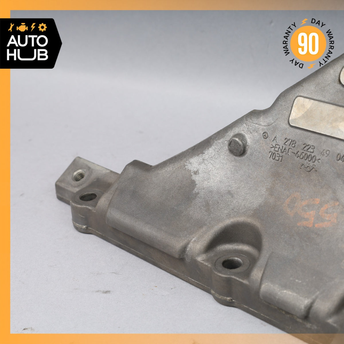 12-18 Mercedes W218 CLS550 E550 Engine Motor Left Side Mount Bracket OEM - photo 4