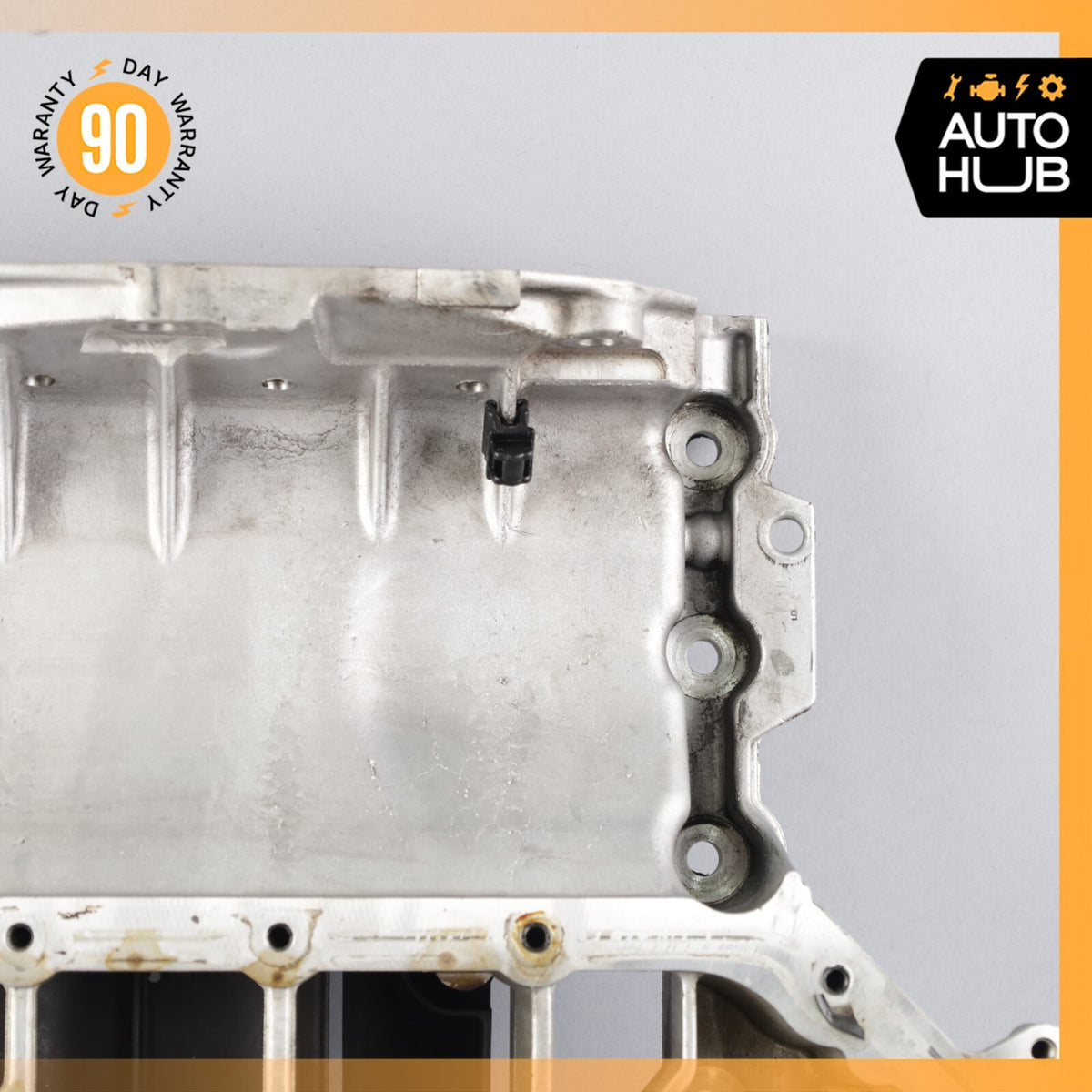 11-18 Porsche Cayenne 958 / Touareg Hybrid Engine Upper Oil Pan 06E103603AL OEM - photo 12