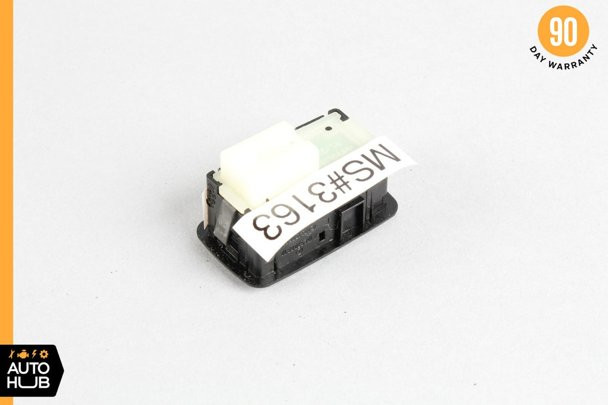 06-12 Mercedes X164 GL450 GL550 3rd Row Right Seat Folding Power Switch Button - photo 3