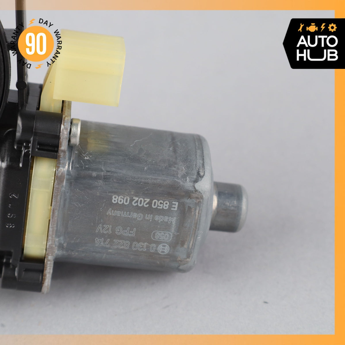 Porsche Macan S 95B Rear Right Side Door Window Regulator Motor 5Q0959802A OEM - photo 5