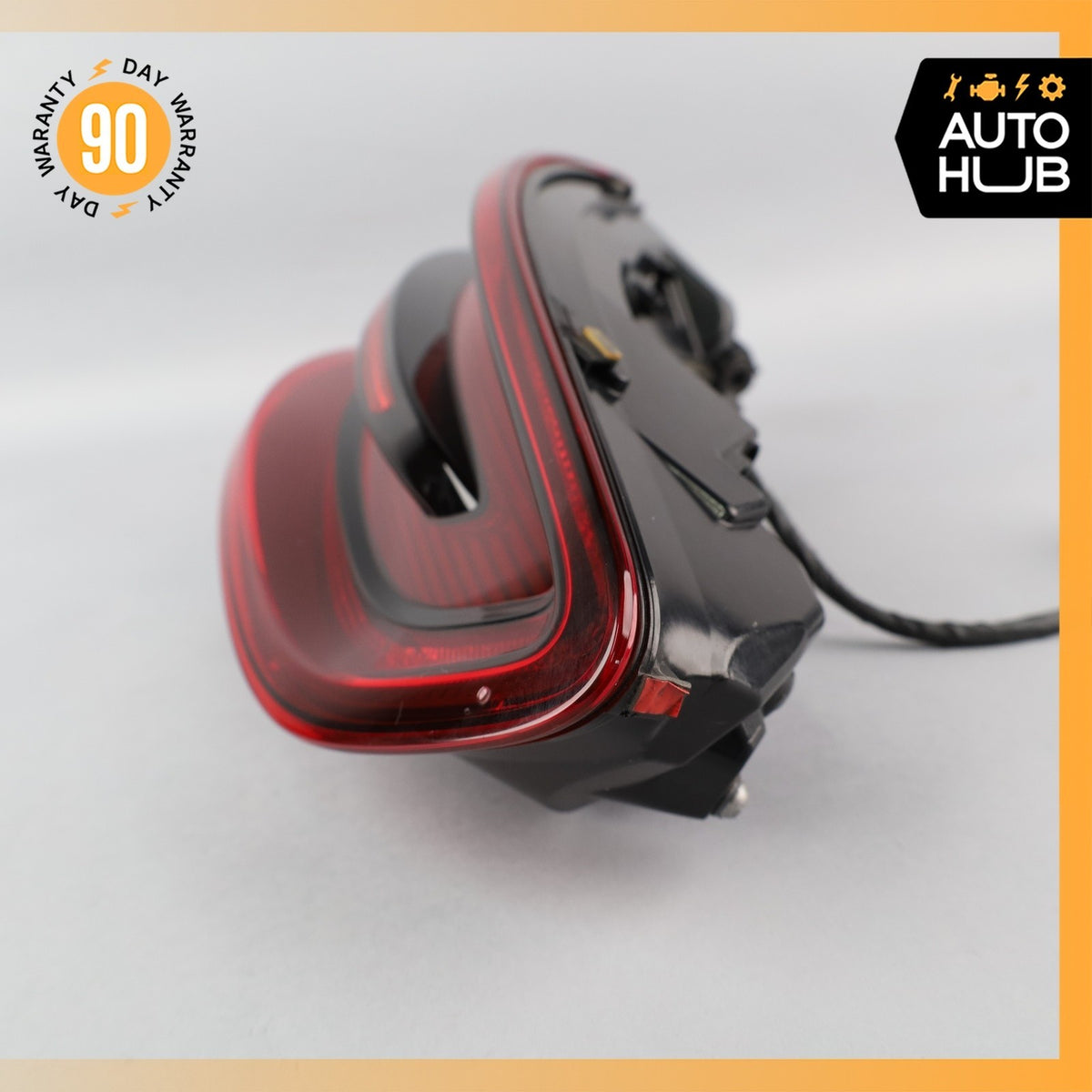 15-18 Porsche Macan 95B GTS Right Side Outer Tail Light Lamp 95B945096C OEM - photo 18
