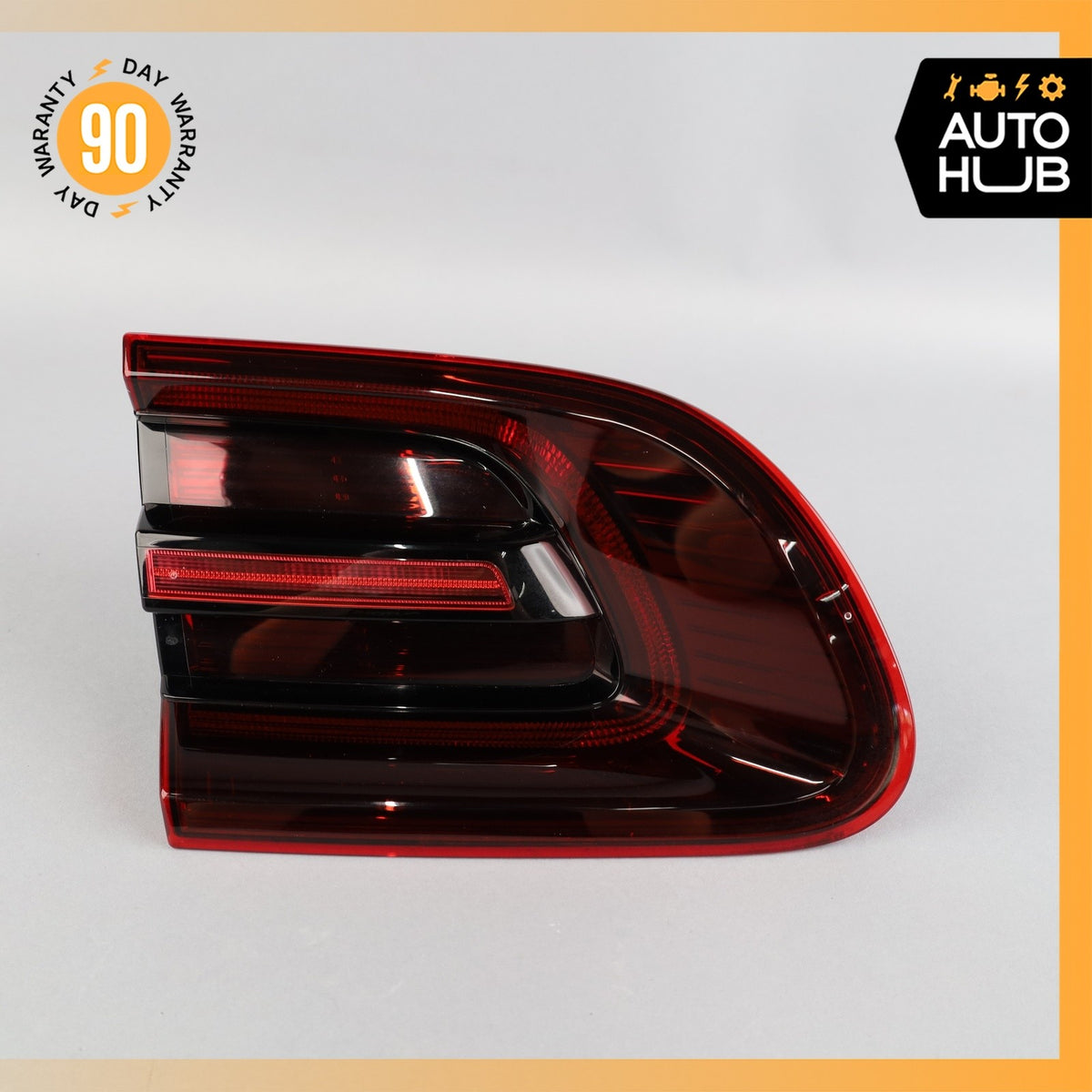 15-18 Porsche Macan 95B GTS Rear Left Side Inner Tail Light Lamp 95B945093C OEM - photo 2