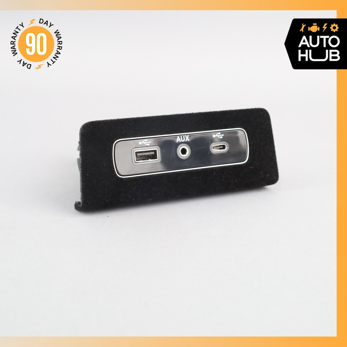 17-23 Alfa Romeo 949 Stelvio Center Console USB AUX Jack Adapter Socket OEM 50k - photo 2