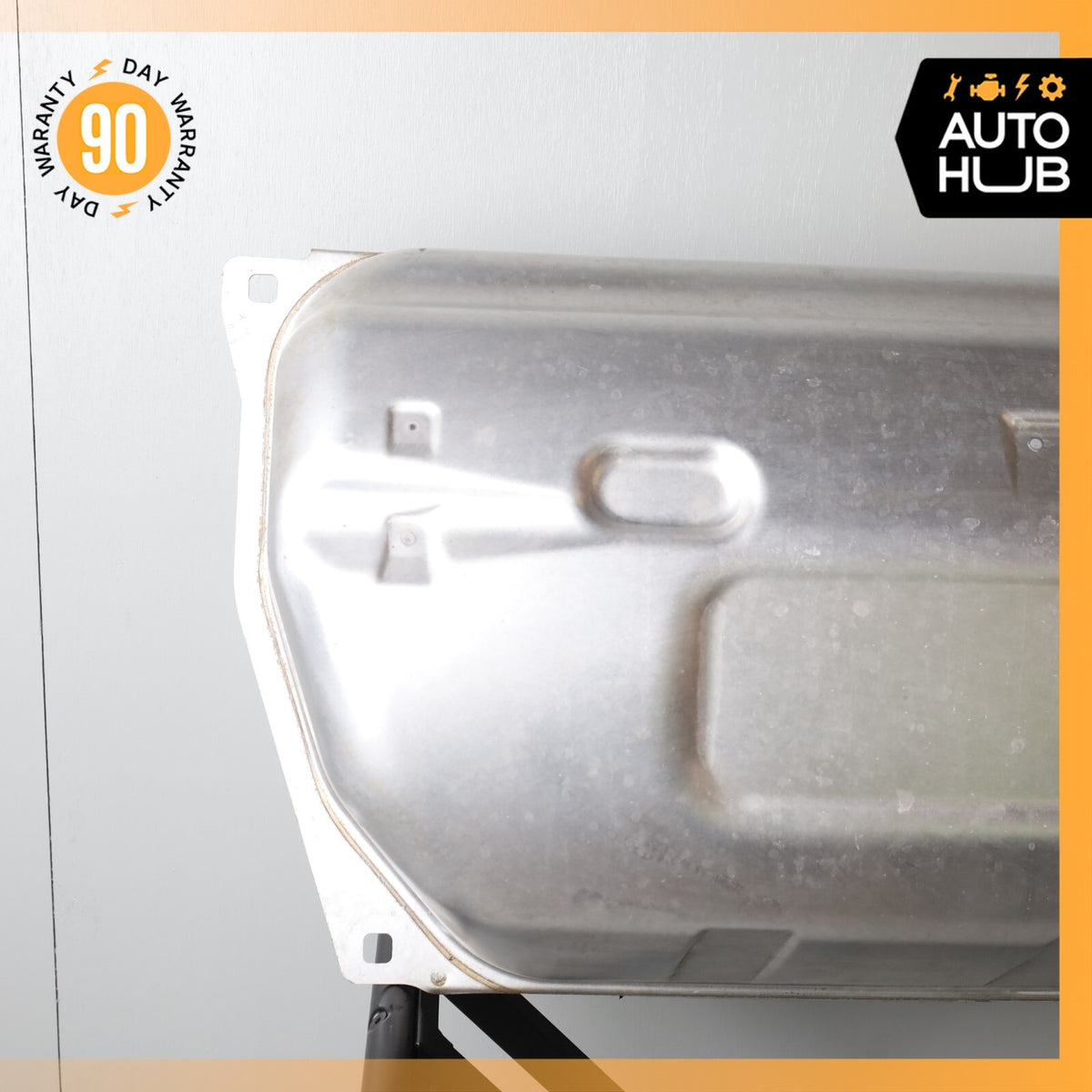 03-06 Mercedes R230 SL500 Fuel Gas Tank Reservoir Assembly 2304700720 OEM 62k - photo 3