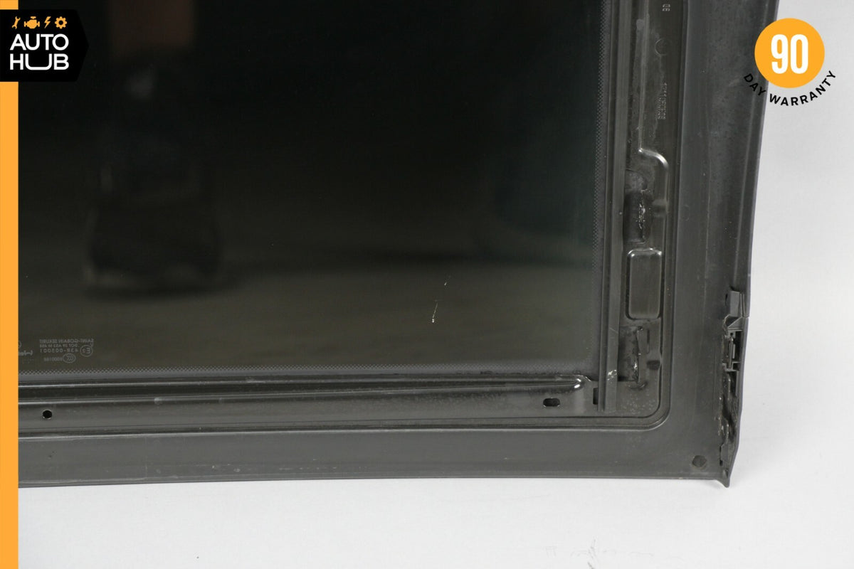 07-13 Mercedes W221 S550 S400 S63 AMG Center Middle Panoramic Roof Glass OEM - photo 10