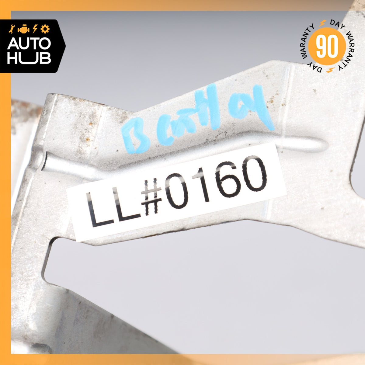Porsche Cayenne 958 Hybrid S Auxiliary Water Coolant Pump Support Bracket OEM - photo 12