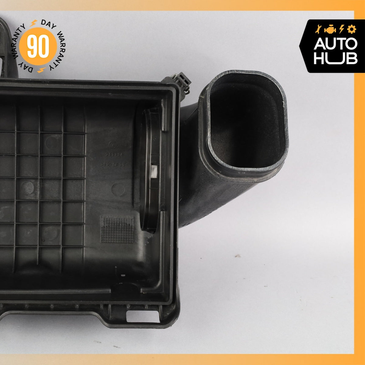 Maserati Quattroporte M139 Rear Air Intake Cleaner Filter Housing Box OEM 55k - photo 5