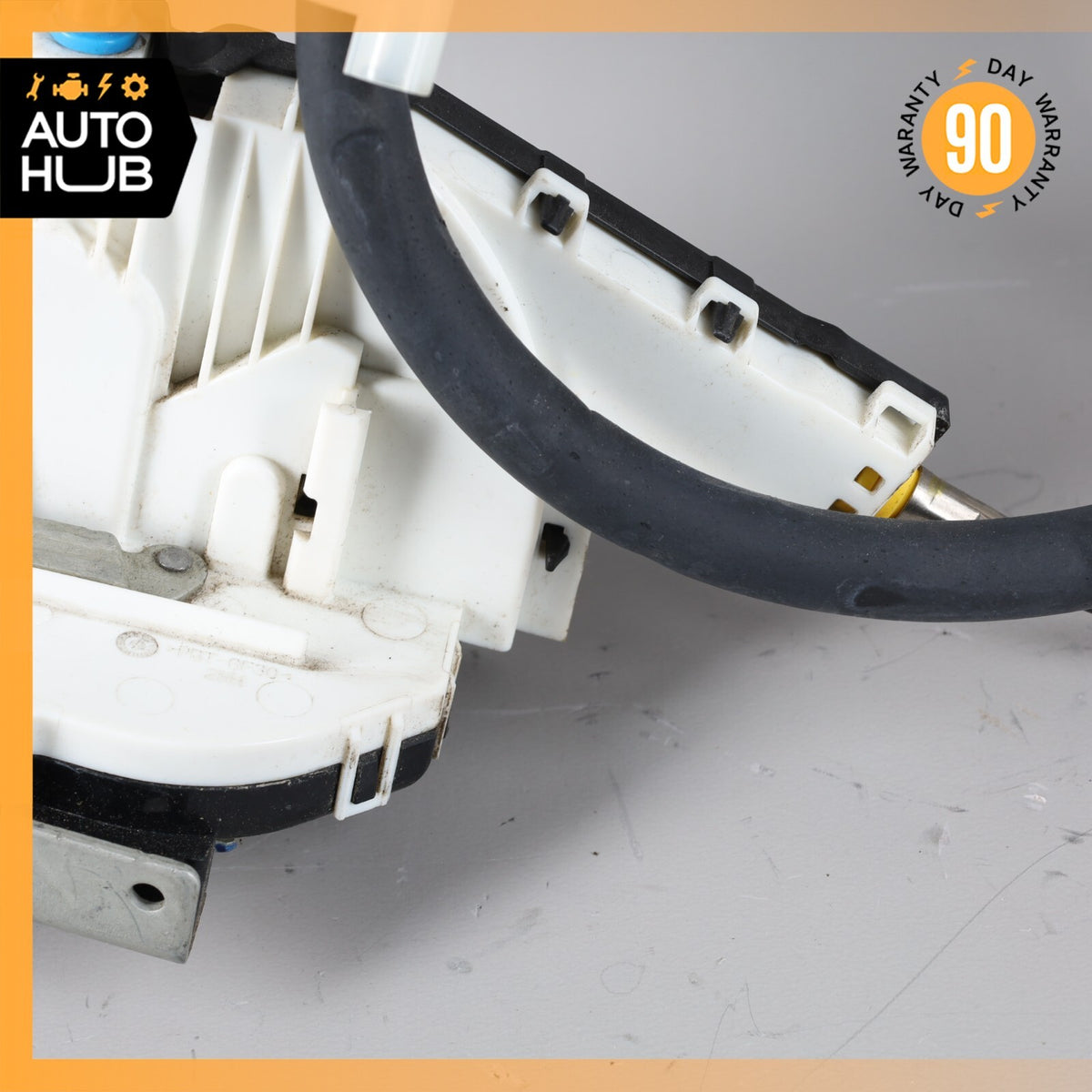 Maserati Quattroporte Ghibli Front Right Side Door Lock Latch Actuator OEM - photo 4