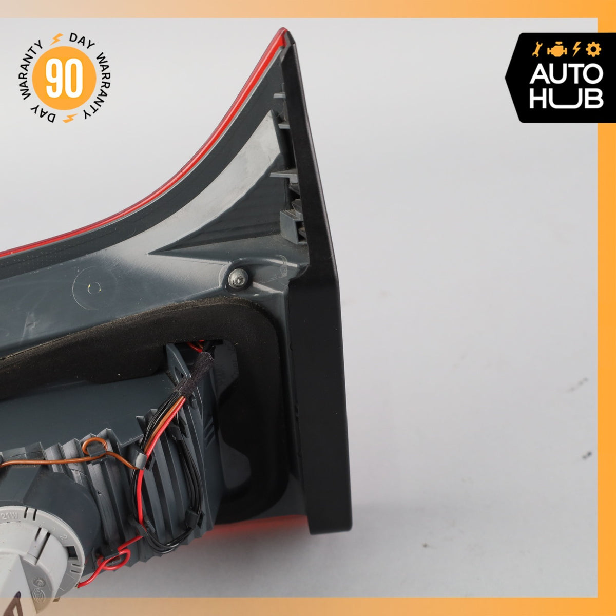 BMW E71 X6M Left Side Inner Tail Light Lamp 63217295005 OEM 62k - photo 13